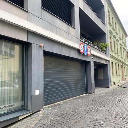 Old Town Bratislava 1Bdr Private Parking Exterior foto